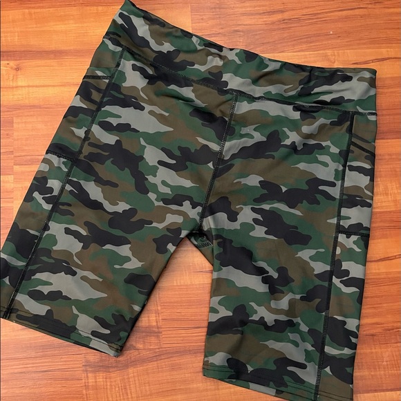 dept of love Pants - Bike Shorts w/ Pockets